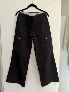 Vintage Black Wide-Leg Cargo Pants with Buttoned Flap Pockets